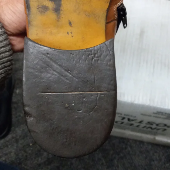 Kenneth Cole REACTION sz 14 zip up boots - Picture 14 of 17